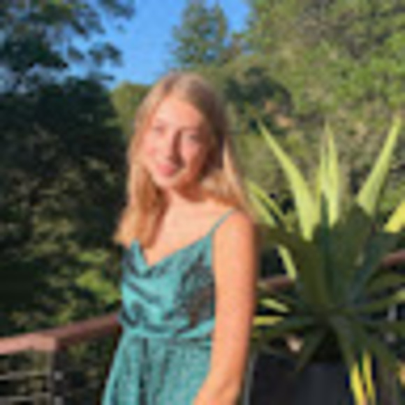 Meet your Posher, Izzy - Picture 1 of 1